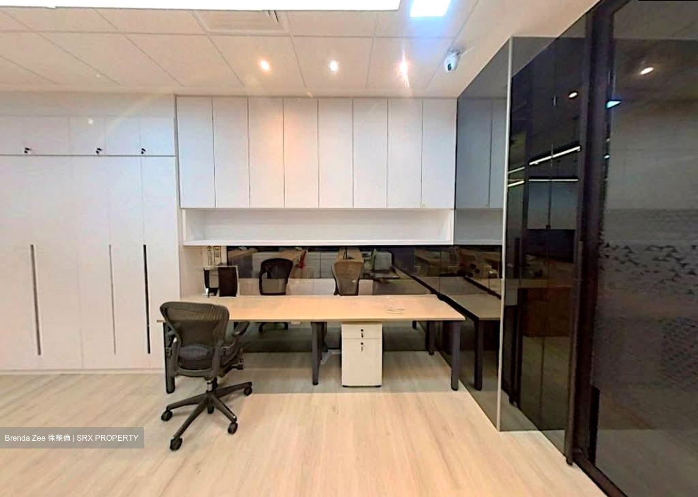 Vision Exchange (D22), Office #564607061